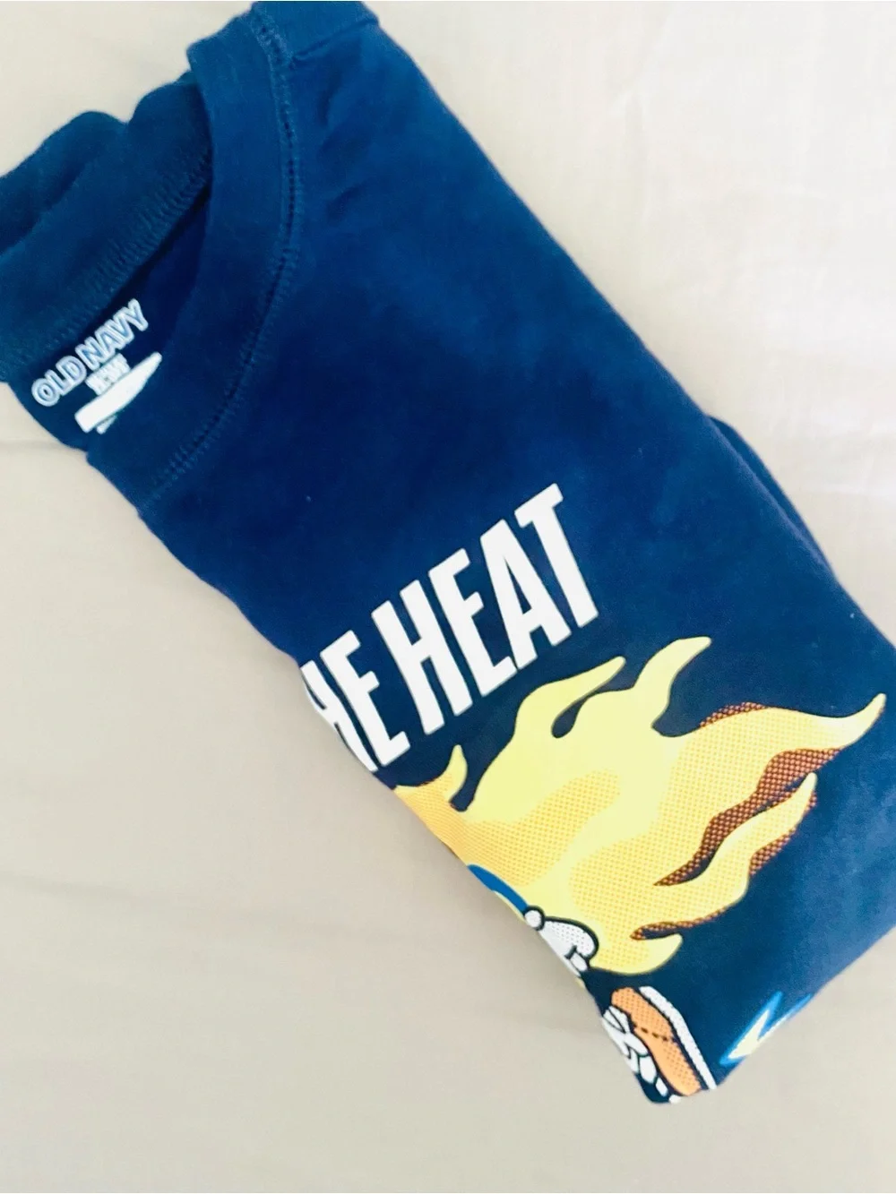 👍🏽Old Navy Boys Basketball Graphic Shirt SZ XL (Y)